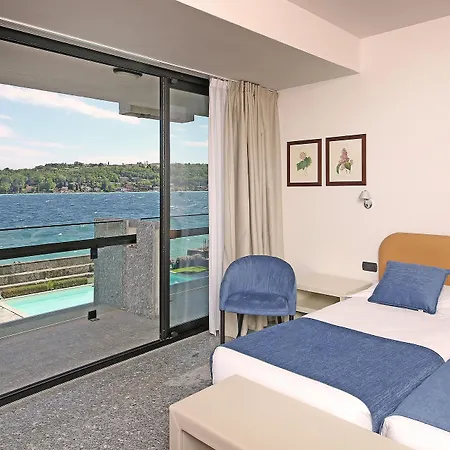 Du Parc Hotel 4*
