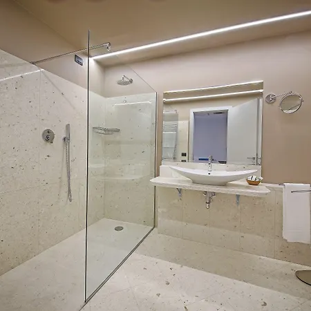 Du Parc ホテル サロ