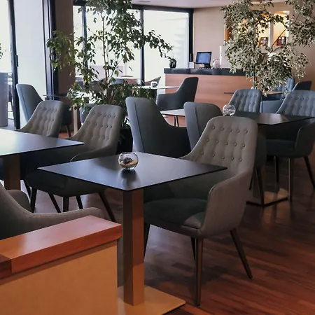 Du Parc 4*