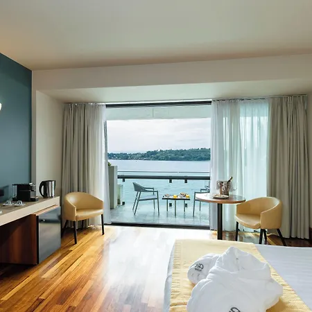 Hotel Du Parc 4*