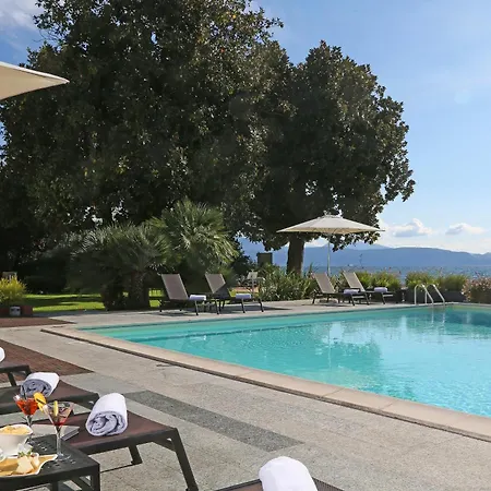 ホテル Du Parc サロ