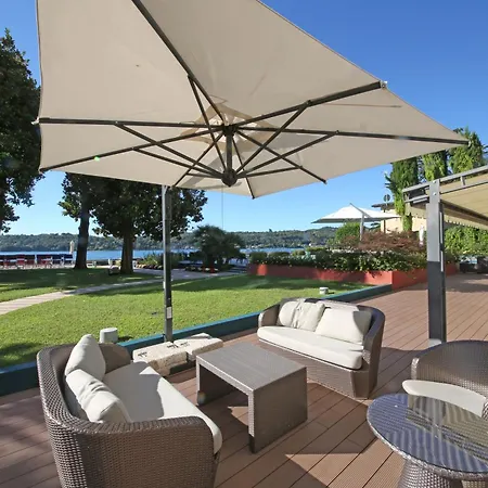 ホテル Du Parc 4*