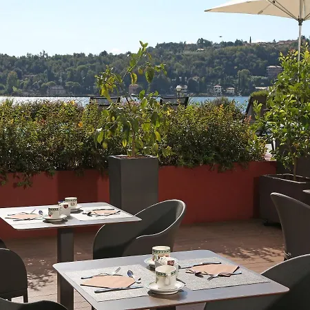Du Parc 4*