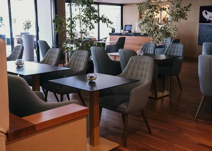Hotel Du Parc 4*