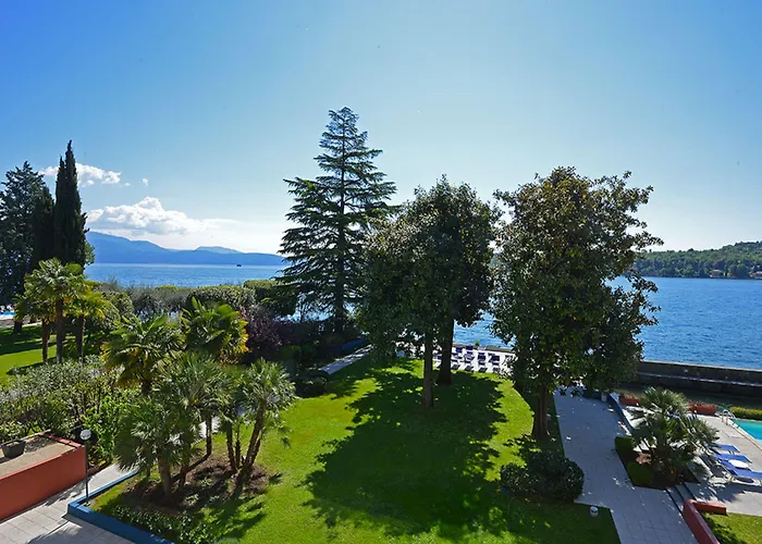 Du Parc Hotel 4*