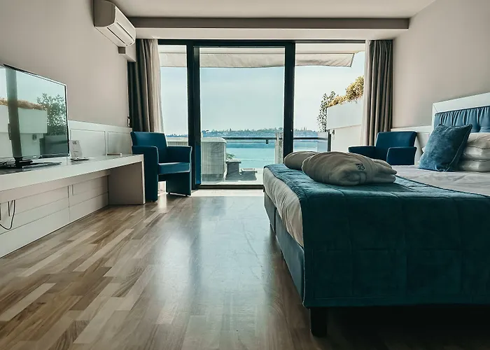 Du Parc Hotel 4*